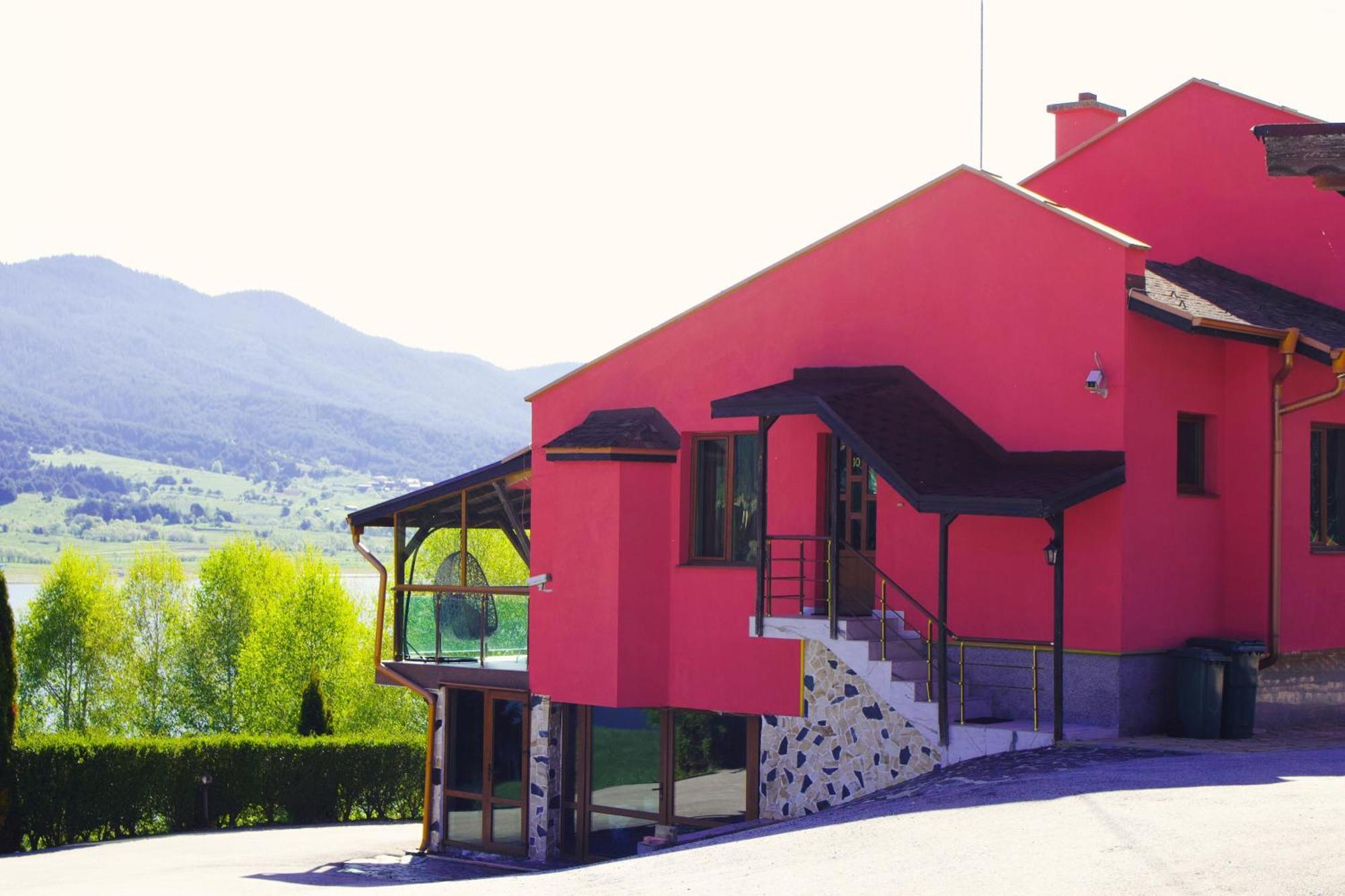 Vip Complex